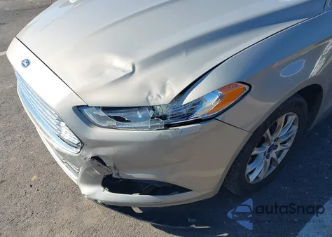 2015 Ford Fusion S из США, поврежденный, VIN 3FA6P0G74FR101971